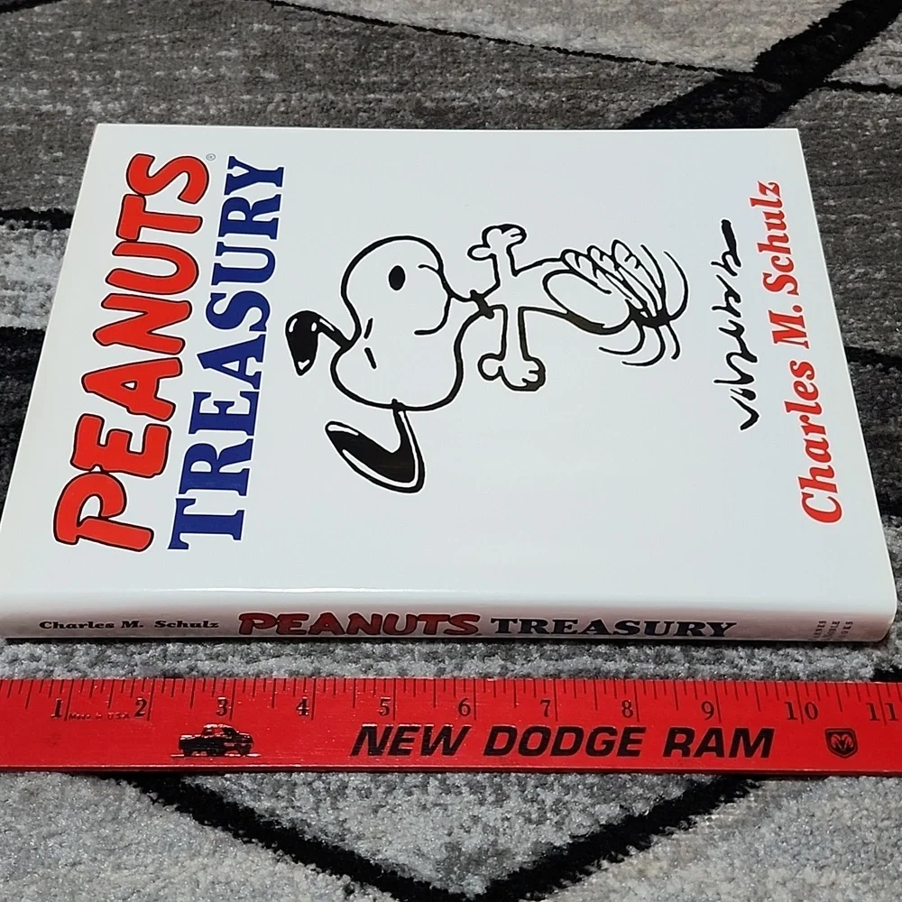 PEANUTS TREASURY 1968/2005 BY CHARLES M SCHULZ COMIC STRIPS DUST/HARDCOVER BOOK